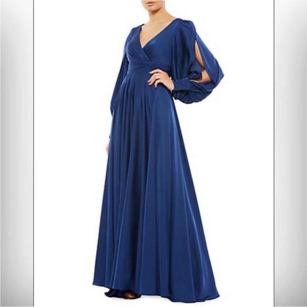 NWT Ieena Mac Duggal Midnight Blue Satin Split Sleeve Full Length Gown size 8